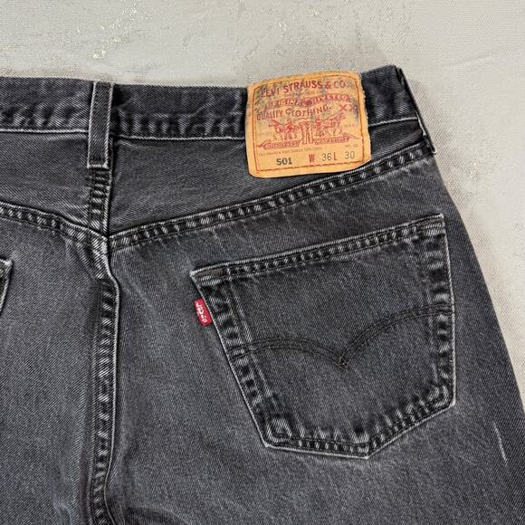 Vintage 2000 Levi's 501 Faded Black Denim Red Tab Jeans MADE IN USA Fit 34 x 29 - Picture 8 of 8
